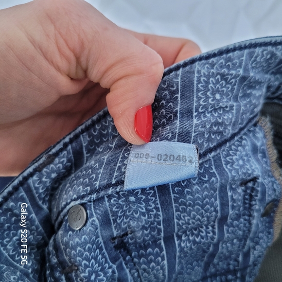 Paige Dark Wash Jeans size 27 - Picture 9 of 13